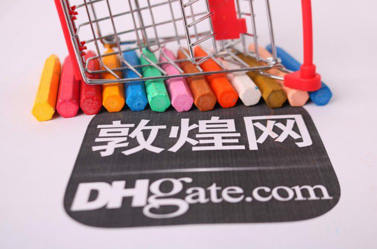 【华体会开户】坦率玩微博 感性喻舟的“朋友”之道(图2) 华体会网站