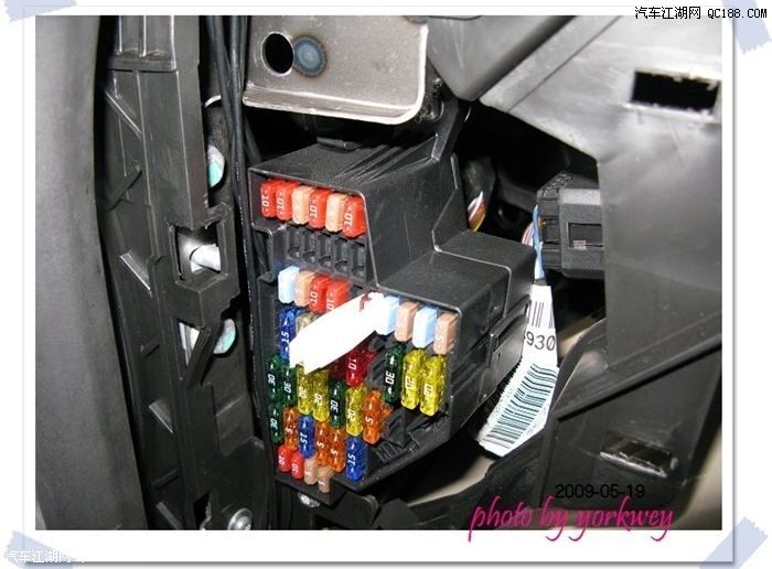 华体会网站|200斤胖妞恋上钢管舞 姿态妖娆动作灵活(图)(图1) 华体会开户