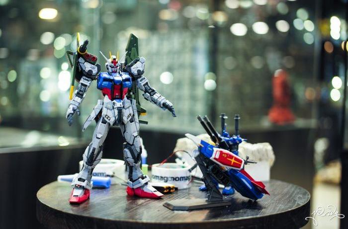 太养眼!陈正飞高圆圆示范零瑕疵笑容_华体会官方(图4) 华体会网站