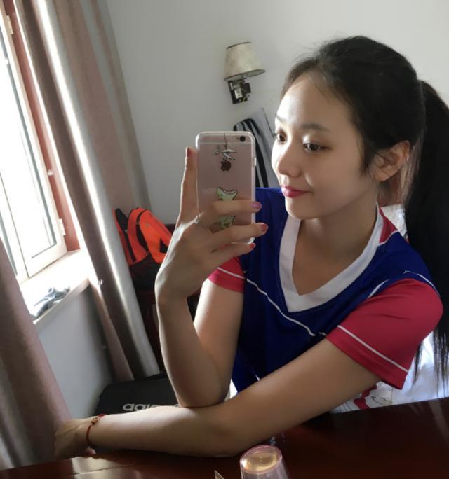 华体会开户-
她是“中国排球女神”郎平爱将仅19岁退役！网友：太惋惜天妒英才(图4)